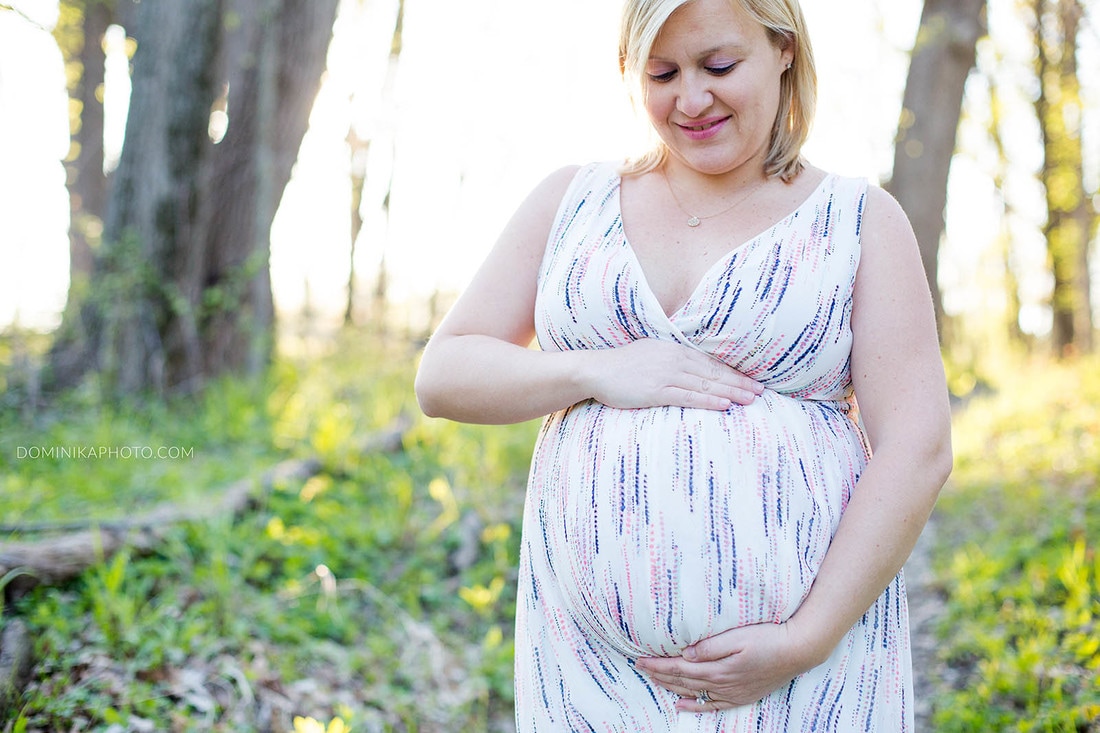 Chicago maternity photo woods forest 